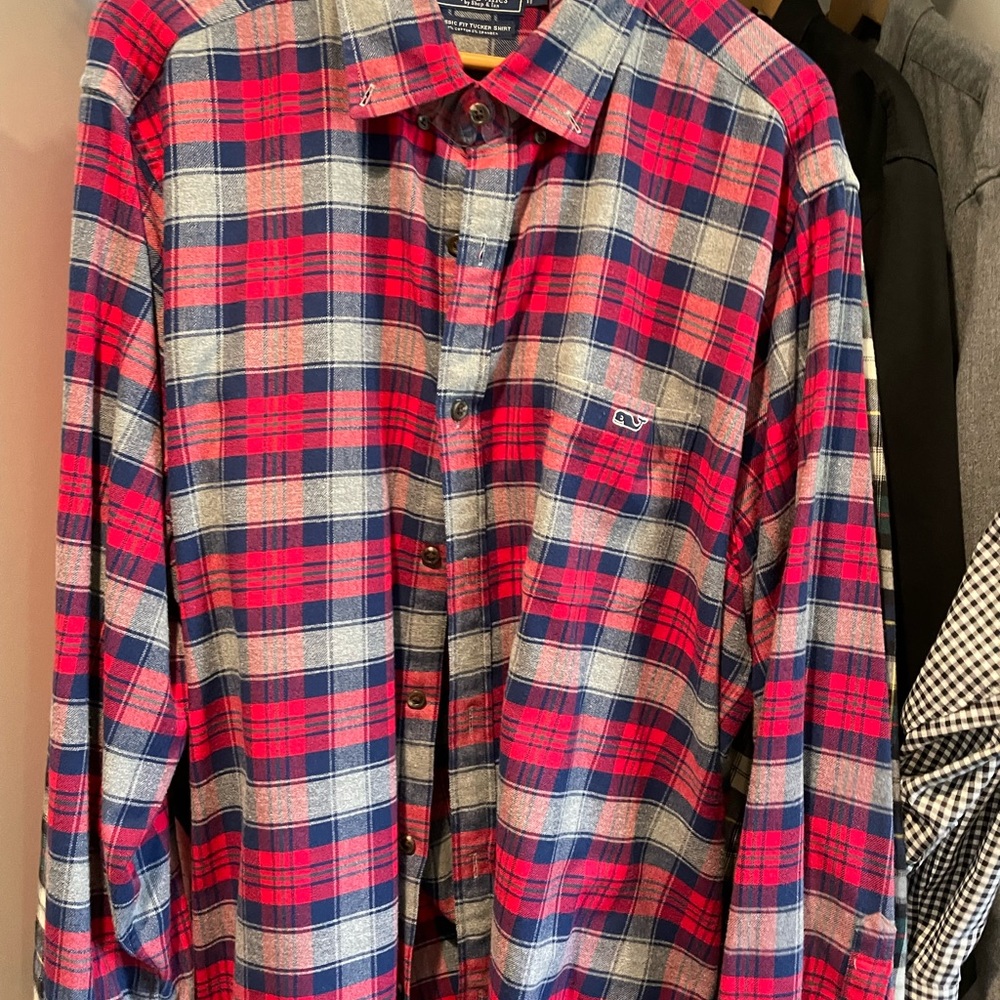 Vineyard vines flannel size XXL